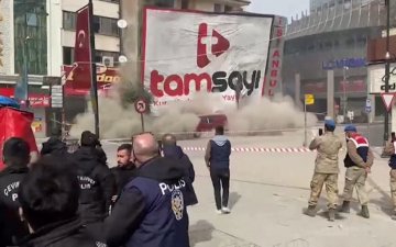 Турк улсад дахин 5.6 магнитудын хүчтэй газар хөдлөлт бүртгэгдэж, нэг хүн амиа алдсан байна