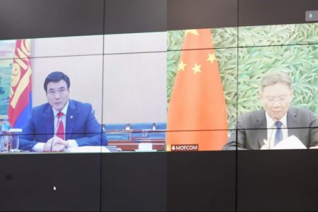 МОНГОЛ, ХЯТАДЫН ЗАСГИЙН ГАЗАР ХООРОНДЫН КОМИССЫН ДАРГА НАРЫН УУЛЗАЛТ БОЛЛОО