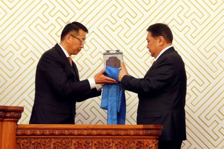 М.Энхболд: Монголын төрд захиран дарангуйлах, өөрийн хүслээр бүхнийг жолоодох ёс жаяг тогтчих вий гэдэгт санаа зовж байна