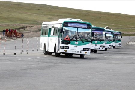 Нийтийн тээврийн үйлчилгээний жолооч нарын дунд “УРАН ЖОЛООДЛОГО-2019” тэмцээн зохион байгуулав