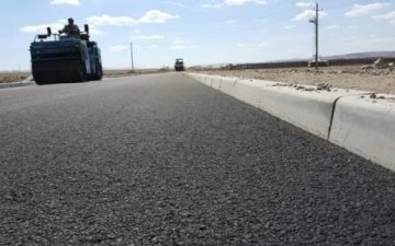 Цаг агаар илүү дулаарсан үед авто замын нүхэн гэмтлийг засварлана 