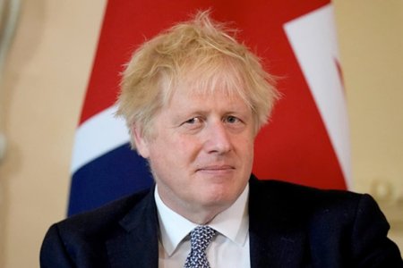 Борис Жонсон дараагийн Ерөнхий сайд тодрох хүртэл суудалдаа үлдэхээр болжээ