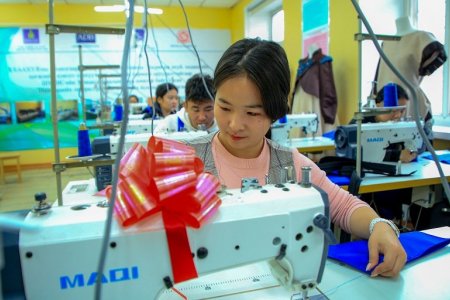 Хувцас судлалын төв “Инновацийн лаборатори”-той боллоо