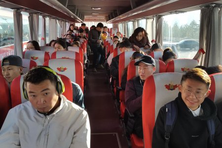 Хотын автобустай аялалд гадаад, дотоодын оюутнуудыг хамруулж байна