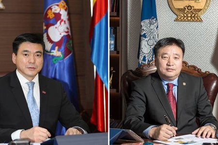 Нийслэлийн удирдлагууд Монгол цэргийн өдрийн мэндчилгээ дэвшүүллээ