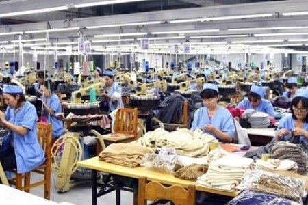 ХӨНГӨН АЖ ҮЙЛДВЭРИЙН САЛБАРТ 53 МЯНГАН ХҮН АЖИЛЛАЖ БАЙНА