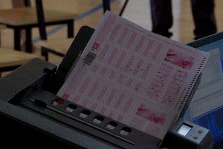 Элсэлтийн ерөнхий шалгалтын 8 хичээлийн гүйцэтгэл өмнөх оноос буурсан үзүүлэлттэй байна