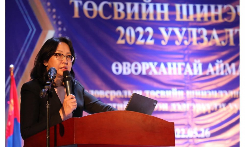 БШУЯ-НЫ ТӨРИЙН НАРИЙН БИЧГИЙН ДАРГА Л.ЦЭДЭВСҮРЭН ӨВӨРХАНГАЙ АЙМАГТ АЖИЛЛАЛАА