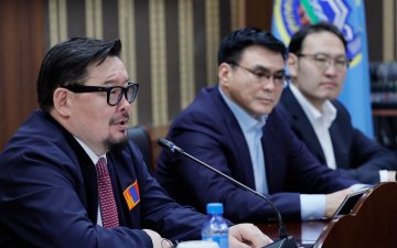 2026 оны 03 дугаар сарын 22-ны өдөр Монгол Улсын Ерөнхий сайд Г.Занданшатар,  Улсын Их Хурлын гишүүн С.Амарсайхан, Улсын Их Хурлын гишүүн, Цахим Хөгжлийн сайд Э.Батшугар нар Налайх дүүрэгт ажиллалаа.