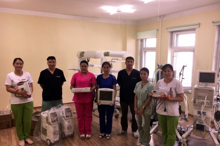 Сэлэнгэ аймгийн нэгдсэн эмнэлэгт тоног төхөөрөмж нийлүүлэв