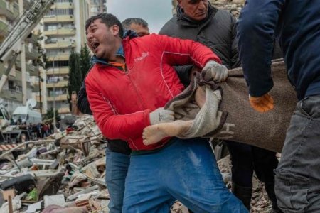 Турк, Сирийн гамшигт амиа алдсан хүний тоо 7800 давжээ