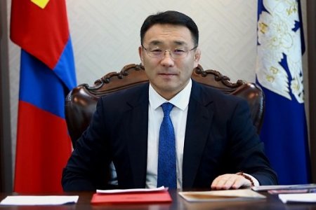 Мянган боломжийн түлхүүрийг атгуулагч багш танд баярын мэнд хүргэе