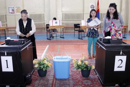 Хэнтий аймгийн нөхөн сонгуульд 13 нам оролцох хүсэлтээ өгчээ