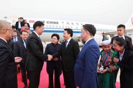 ӨМӨЗО Ганцмодны боомтоор жилд 10 сая тонн нүүрс импортлох сонирхолтой байна
