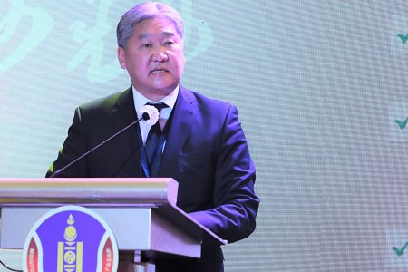 Р.Дагва: Авлигыг таслан зогсоож, хариуцлагатай байдлыг бүх түвшинд хангаж ажиллах нь хөгжих гарц юм