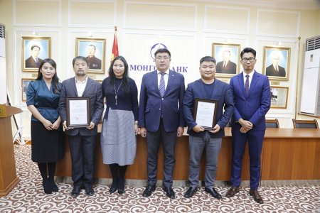 ЭССЭ БИЧЛЭГИЙН УРАЛДААНЫ ЯЛАГЧДАД ШАГНАЛ ГАРДУУЛЛАА