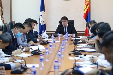 Ж.Батбаясгалан: Үйлчилгээний газруудын үйл ажиллагааг халдвар хамгааллын дэглэм сахиулан үе шаттайгаар нээнэ