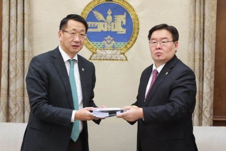 УИХ-ын сонгуулийн тухай хуулийн төслийг өргөн барилаа