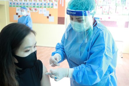 Маргаашаас 18-аас дээш насны иргэдийг дархлаажуулж эхэлнэ