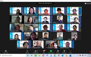 ХОС ХЭЛНИЙ СУРГАЛТЫН АСУУДЛААР ЭРДЭМ ШИНЖИЛГЭЭНИЙ ЦАХИМ ХУРАЛ БОЛЖ БАЙНА