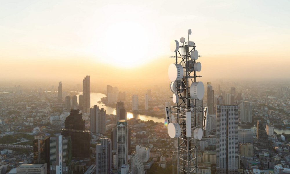 Mobile broadband trends from 3G to 6G