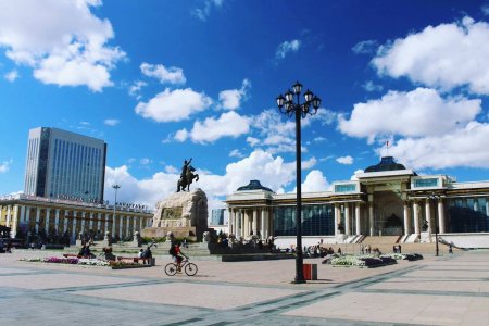 Хууль зүйн үнэ төлбөргүй зөвлөгөө өгөх өдөрлөг зургаадугаар сарын 4-нд төв талбайд болно