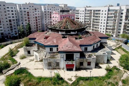 “East” төвийн газарт цэцэрлэгт хүрээлэн байгуулах санаачилга гаргав