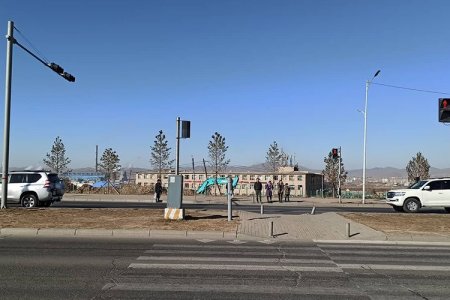 Явган зорчигчийн гэрлэн дохио хүлээх тэвчээрийн хязгаар 3-4 минут байдаг байна