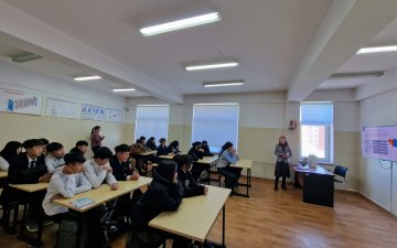 Дундговь аймгийн Статистикийн хэлтсээс суралцагчдад сургалт зохион байгууллаа