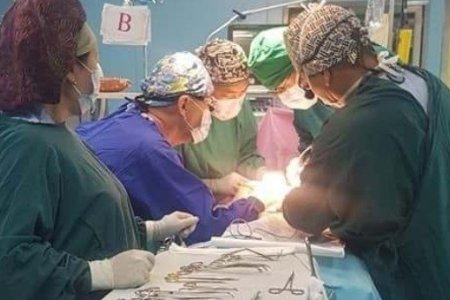 ЭХЭМҮТ-ийн эмч нар элэгний хавдартай, нэг сартай хүүхдийн хагалгааг амжилттай хийжээ