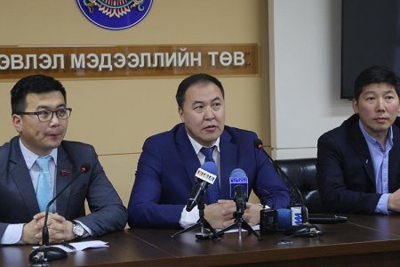 Налайх дүүргийн удирдлагууд “Нээлттэй нийслэл” мэдээллийн цагт оролцлоо