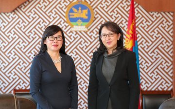 Яслийн эрх зүйн орчин бүрдүүлэх, эрдэм шинжилгээний ажилд оюутны оролцоог дэмжихэд хамтран ажиллана