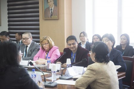 Asia-Pacific Quality Register (APQR) review panel members and Mongolian National Council for Education Accreditation (MNCEA) staff members visit Mandakh University (MU) 