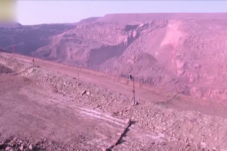 Хятад улсад нүүрсний уурхайн хөрсөнд гулгалт үүссэний улмаас 6 хүн амиа алдаж, 47 хүн сураггүй болжээ