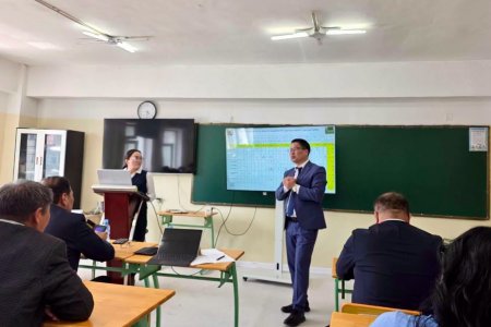 ЕРӨНХИЙ БОЛОВСРОЛЫН СУРГУУЛИЙН АЧААЛЛЫГ БУУРУУЛАХ АЖЛЫН ХҮРЭЭНД НИЙСЛЭЛИЙН СОНГИНОХАЙРХАН, БАЯНГОЛ, ЧИНГЭЛТЭЙ, СҮХБААТАР ДҮҮРГҮҮДЭД АЖЛЫН ХЭСЭГ АЖИЛЛАЛАА