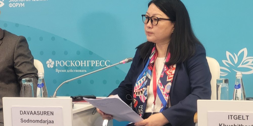 ХУДАЛДААНЫ ТҮР ХЭЛЭЛЦЭЭРИЙН БОЛОМЖИЙГ БОДИТ ХУДАЛДАА, ЭКСПОРТЫН ӨСӨЛТ БОЛГОХ АСУУДЛЫГ ХЭЛЭЛЦЭВ