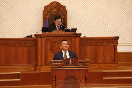 Х.Баттулга: Тусгаар Монгол Улсыг эзэгнэн дарлах гэсэн тодорхой бүлэглэл, бүр тодорхой хэлбэл УИХ-ын гишүүн Сү.Батболдын удирдсан бүлэглэл төрийн эргэлт хийж байна