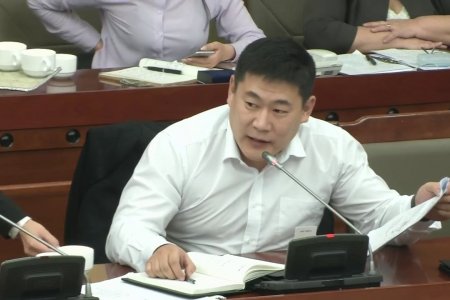  Л.Оюун-Эрдэнийг Үндсэн хуулийн Цэцэд өгчээ