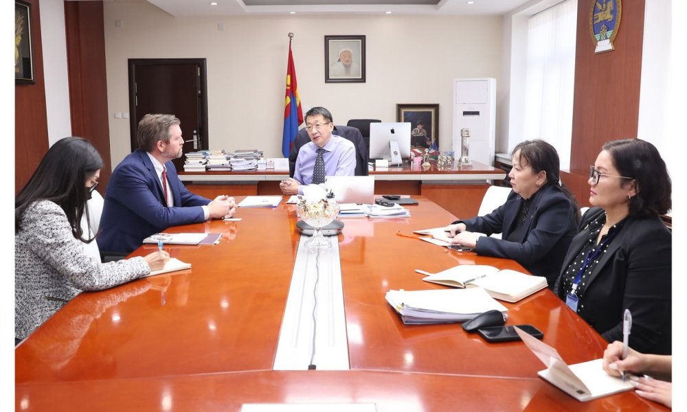 “ХАМТДАА УНШИЦГААЯ” ТӨСЛИЙГ ХЭРЭГЖҮҮЛНЭ