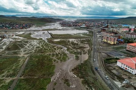 ОБЕГ: Баяр наадмын өдрүүдэд бороотой байх тул үерийн аюулаас урьдчилан сэргийлэхийг анхааруулав