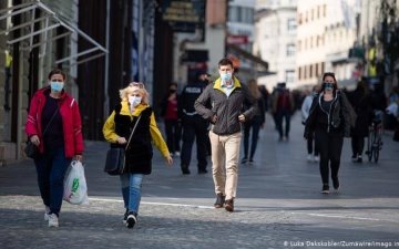 Словени улсад хатуу хөл хорио тогтооно 