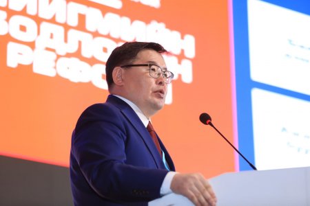 Г.Занданшатар: Монголын эдийн засагт урин хавар ирлээ
