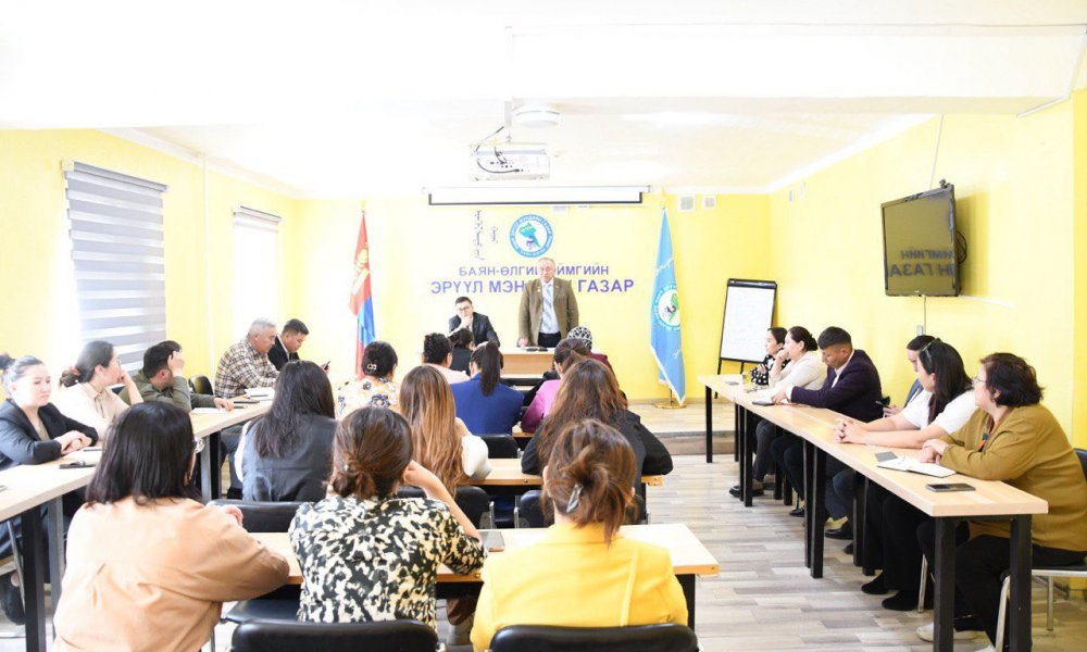 УУЛЗАЛТ ЗОХИОН БАЙГУУЛЛАА.