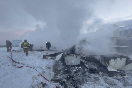 Автомашин худалдааны газарт гарсан галыг бүрэн унтраав