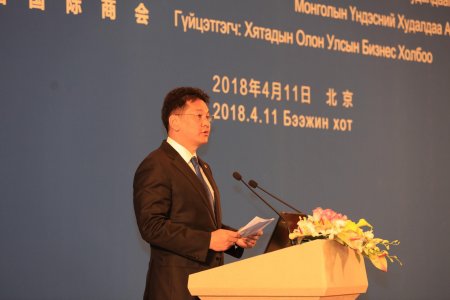 Ерөнхий сайд У.Хүрэлсүх Монгол, Хятадын бизнес форумд оролцов