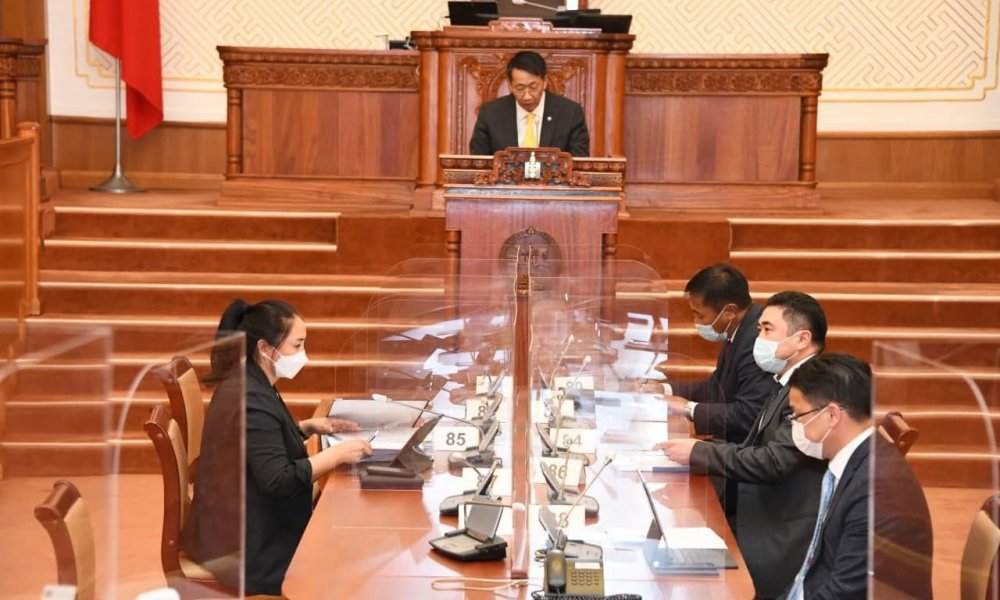 УИХ-ЫН ЧУУЛГАНЫ ХУРАЛДААНААР БОЛОВСРОЛЫН ЕРӨНХИЙ ХУУЛИЙН ТӨСӨЛ БОЛОН ХАМТ ӨРГӨН МЭДҮҮЛСЭН ХУУЛЬ, ТОГТООЛЫН ТӨСЛҮҮДИЙН ХЭЛЭЛЦЭХ ЭСЭХИЙГ 69,2 ХУВИЙН САНАЛААР ДЭМЖЛЭЭ