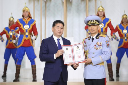 Монгол Улсын Ерөнхийлөгч У.Хүрэлсүх цэргийн дээд цол хүртээв