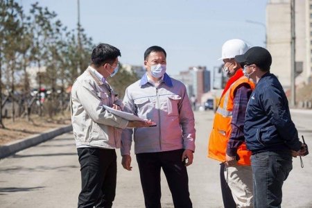 Б.Отгонсүх: Тасганы овооноос Эх нялхсын уулзвар хүртэлх замын суурь асфальт, бетон хучилтын ажил хийгдэж байна