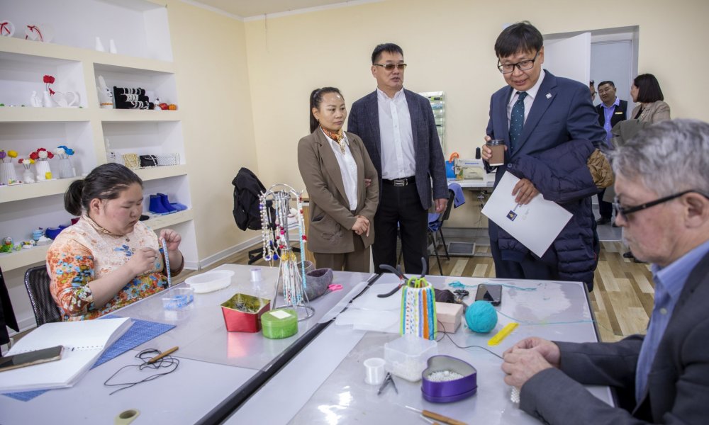 Монголын хараагүйчүүдийн үндэсний холбооны гишүүдээс Боловсролын сайдын орон тооны бус зөвлөхийг томилно