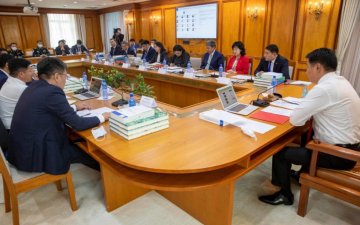 2022 онд багтаан бүх сургууль, цэцэрлэгийн модон жорлонг хална